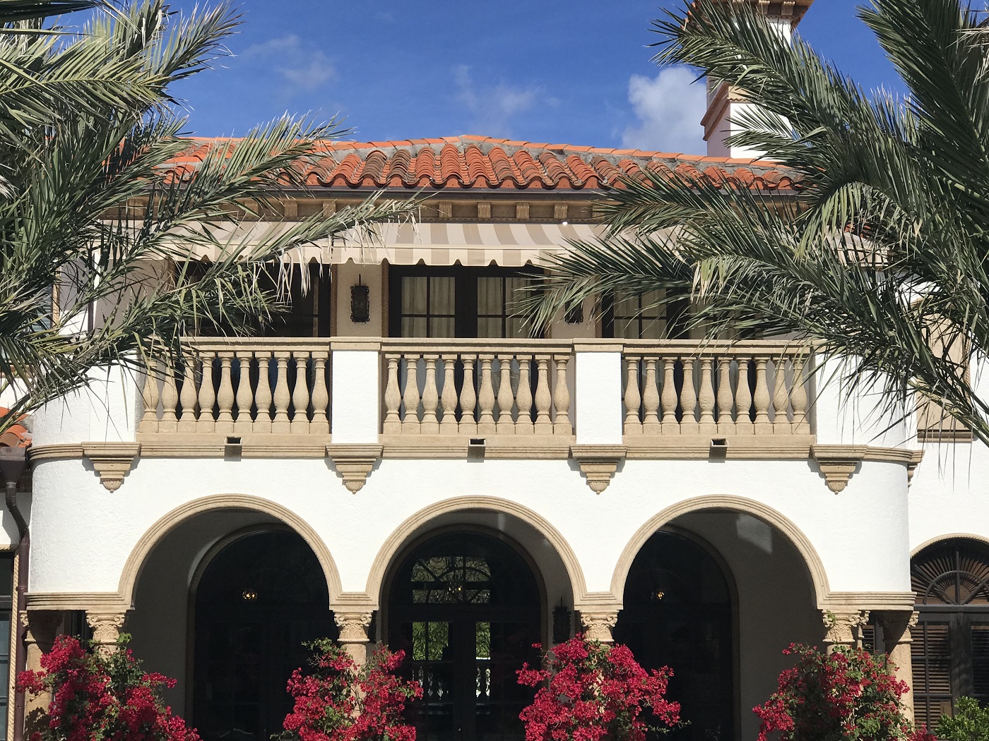 Motorized Shades & Retractable Awnings in Boca Raton, FL at Solarus USA